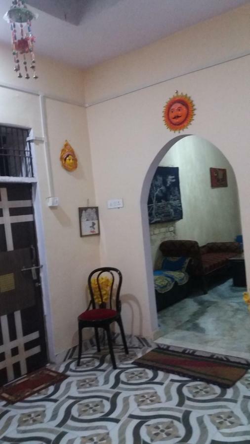 Hostel Mother *