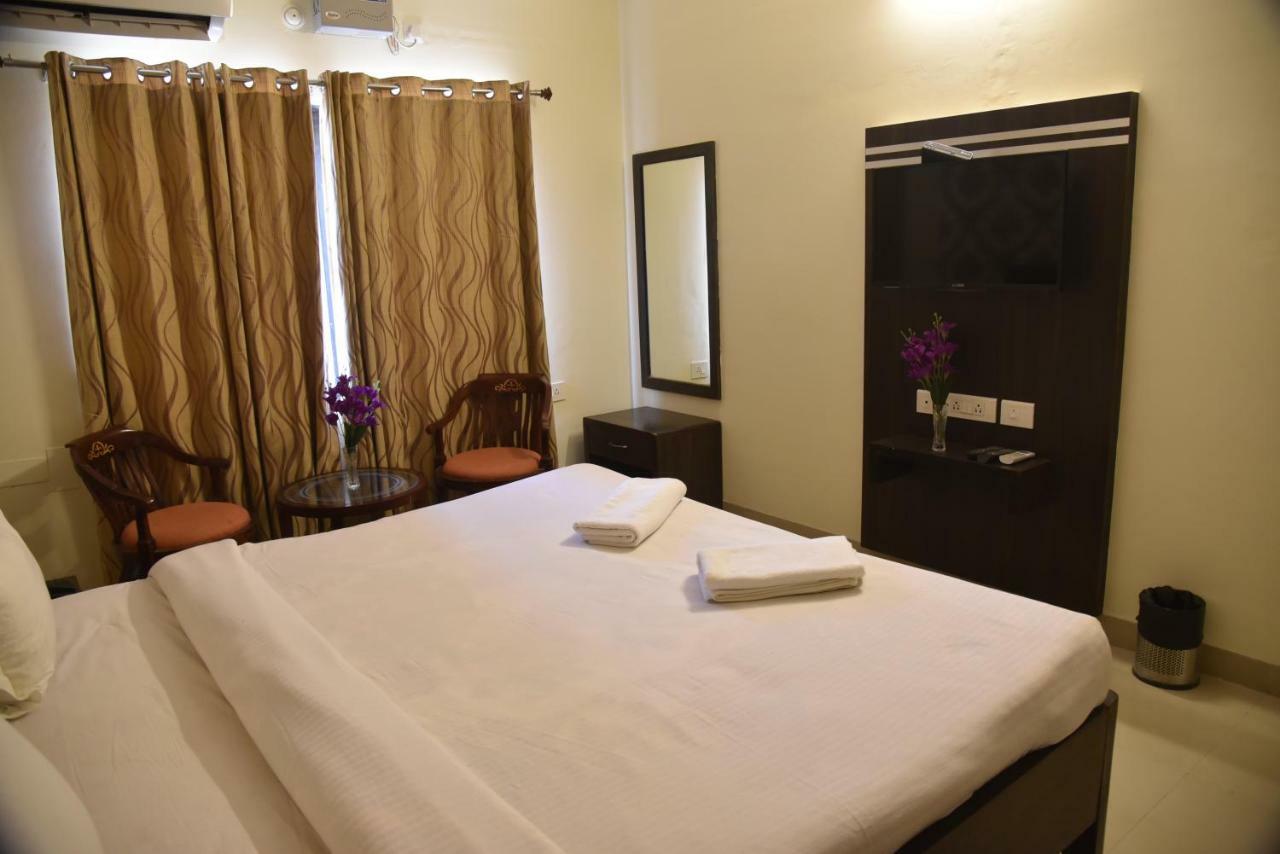 Ganga Darshanam At Dashashwamedh Ghat Guest house Varanasi