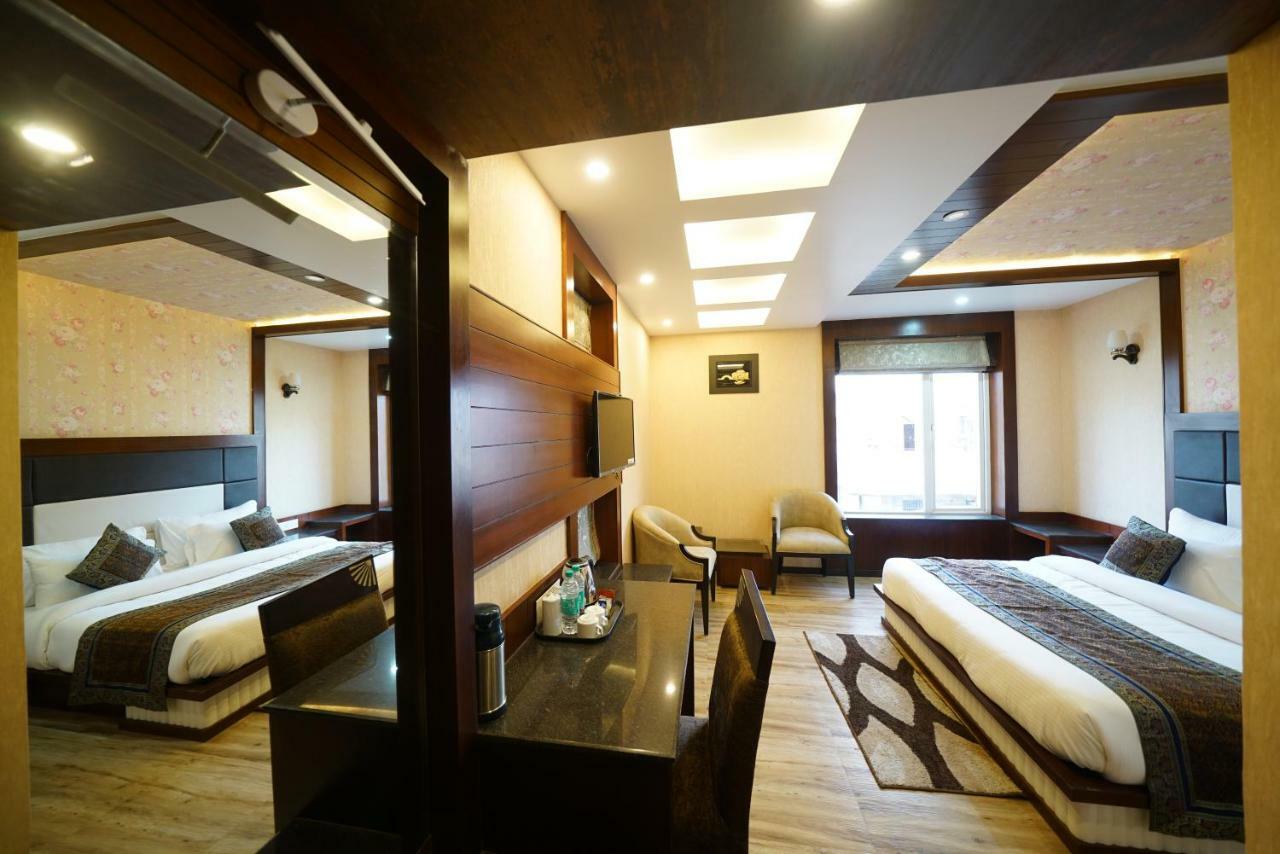 Square Hotel,varanasi Hotel