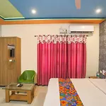 Fabhotel Kriti Green