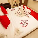 Oyo 16708 Sada Shiv Guest House