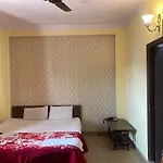 Arvi Guest House