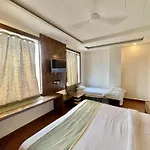 Hotel Janaki ! Varanasi ! होटल जानकी - హోటల్ జానకి Fully-Air-Conditioned-Hotel Family-Friendly-Hotel, Near-Kashi-Vishwanath-Temple And Ganga Ghat