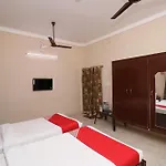 Flagship Chandra Prabha Guest House