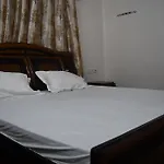 Shivohm Inn Homestay 400 Mtrs From Kashi Vishwanath Temple