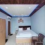Kaushik Homestay