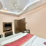 Hotel Neel Gagan ! Varanasi होटल नील गगन - హోటల్ నీల్ గగన్ Fully-Air-Conditioned Hotel At Prime Location, Near Kashi Vishwanath Temple, And Ganga Ghat