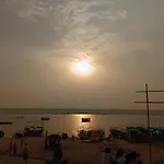 Varuna Palace Varanasi , Near Mandir & Ghat\'S