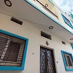 Yash Paying Guest House