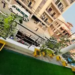 Log Inn Banaras