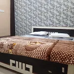 Shree Vishwanath P Guest Hause
