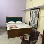 Vijaya Nagaram Radhe Krishna Home Stay ,Ganga 1Km