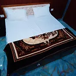 Khubbu\'S Inn