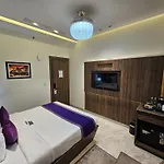 Balaji Palace Kashi