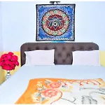 Varanasi Hotel M-A-N-G-L-A Paying # Near Dashashwamedh Ghat And Kashi Vishwanath Temple - A Premium Guest House In Varanasi