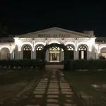 Hotel De Paris