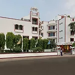 India Hotel