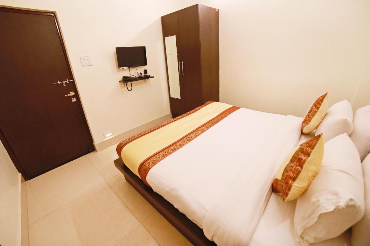 Oyo 16708 Sada Shiv Guest house Varanasi