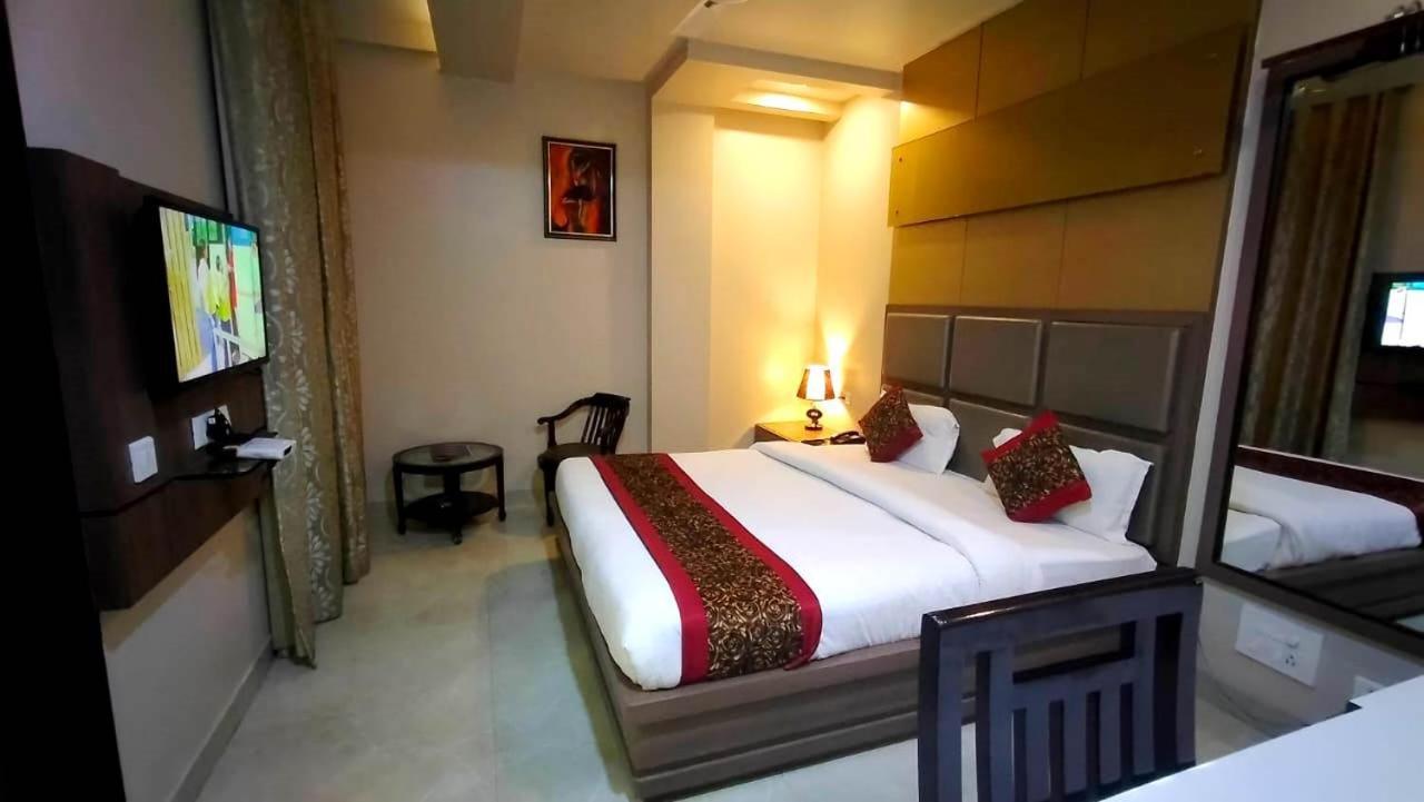 Ozas Grand Hotel 3*