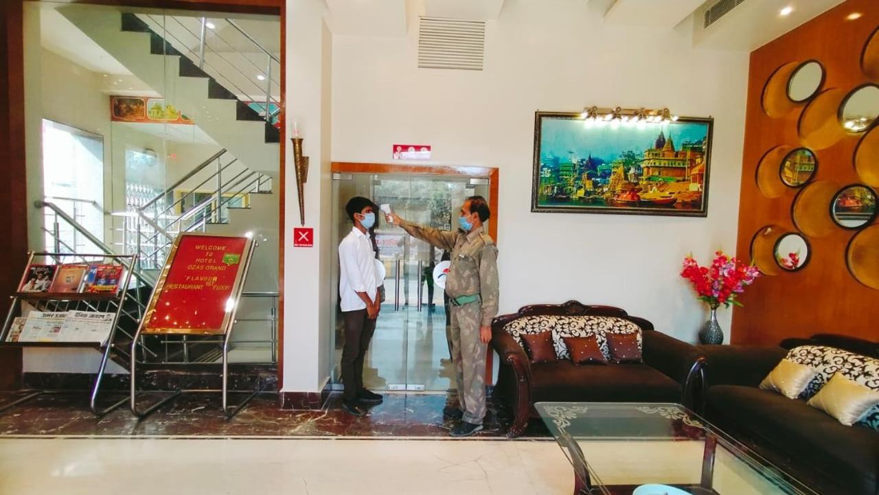 Ozas Grand Hotel Varanasi
