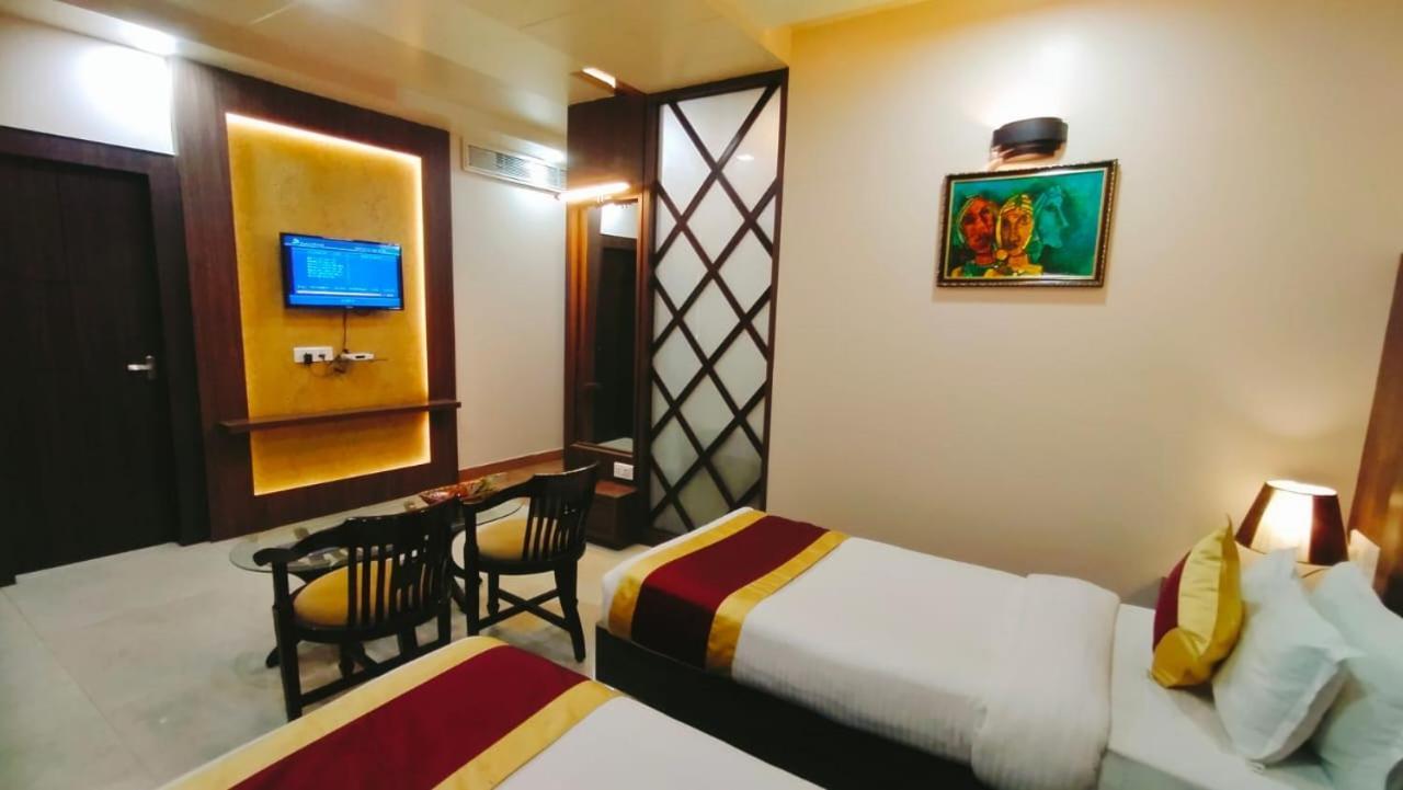 Ozas Grand Hotel