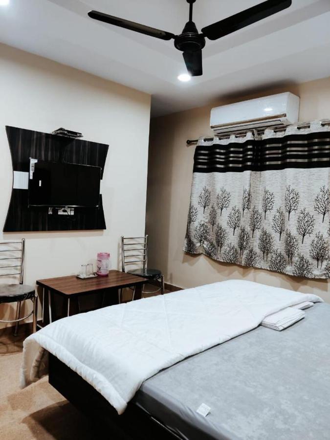 Priyaparadiseinn Hotel 3*