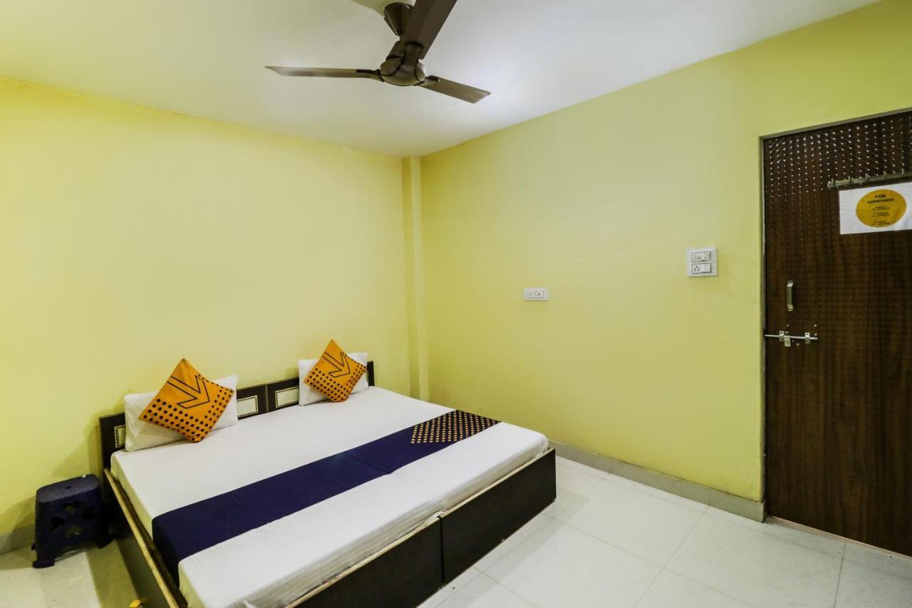 Hotel Spot On 44295 Sarnath Tourist