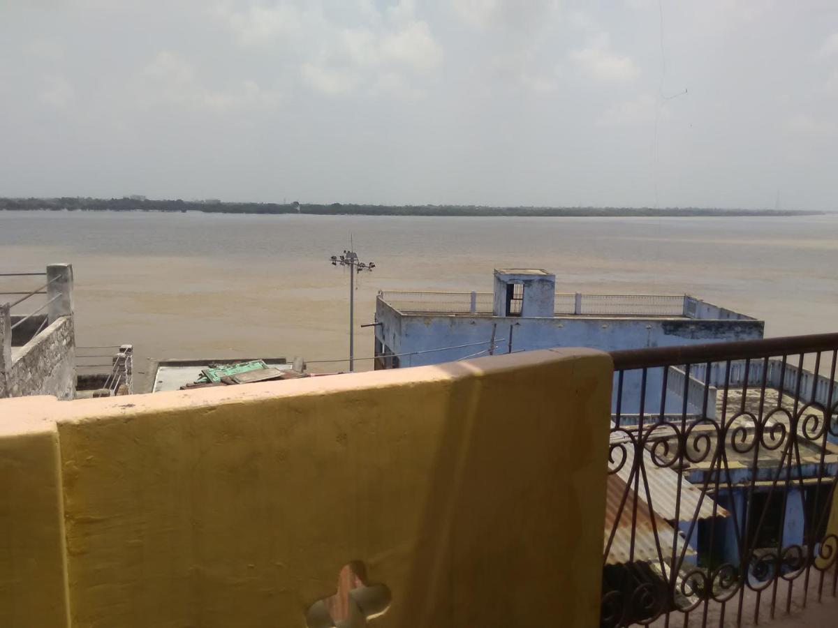 Lodge Shiva *