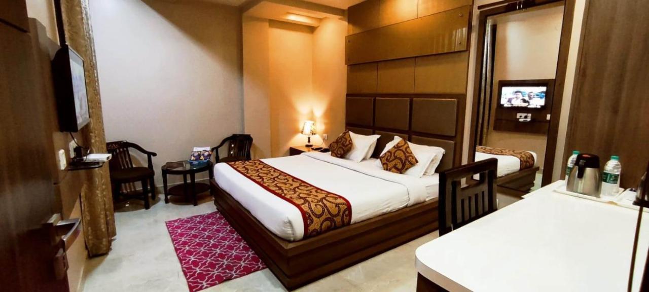 Ozas Grand Hotel