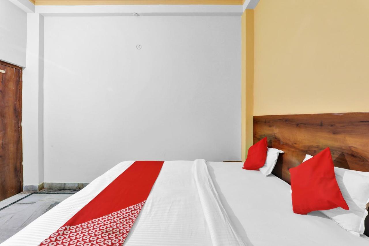Oyo 82070 Rudra Hotel 3*