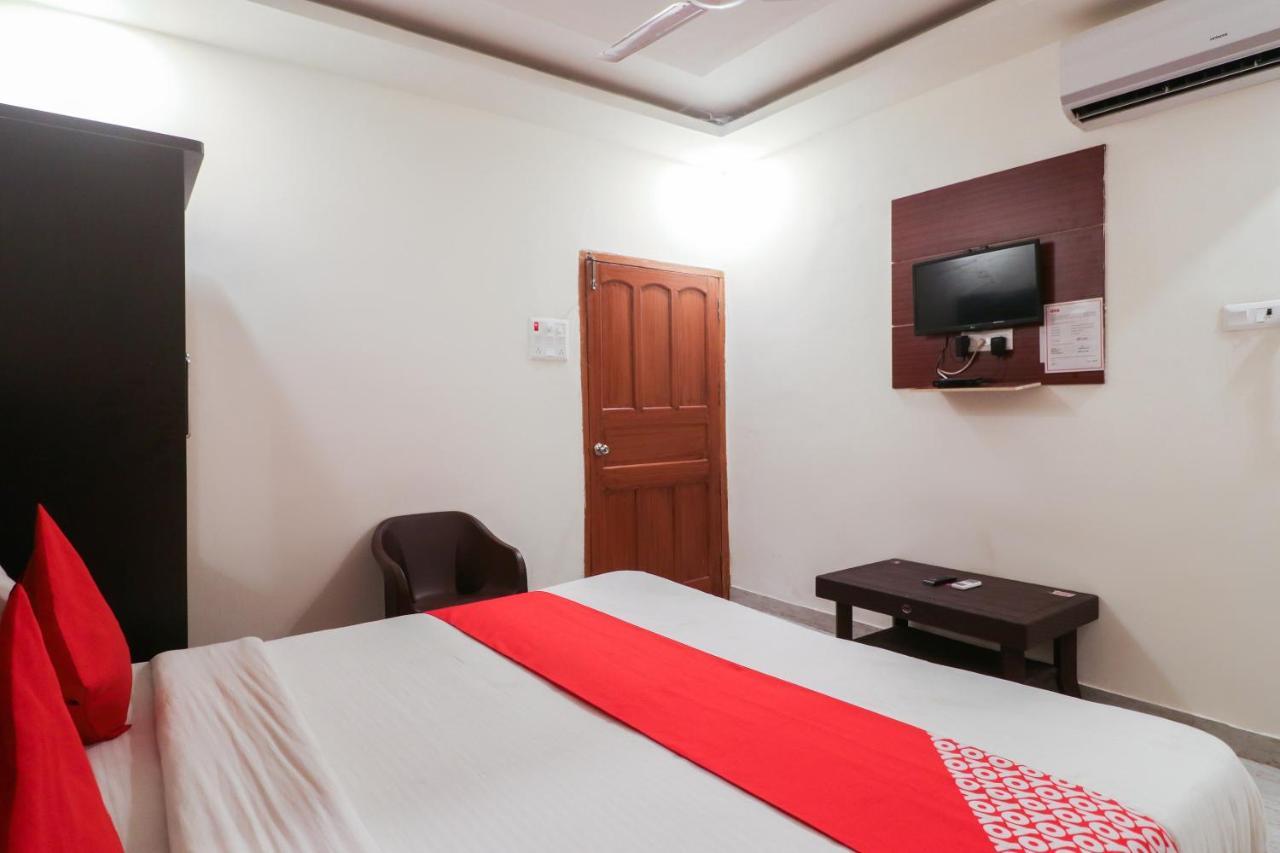 Oyo 37453 Mahi In 3* Varanasi