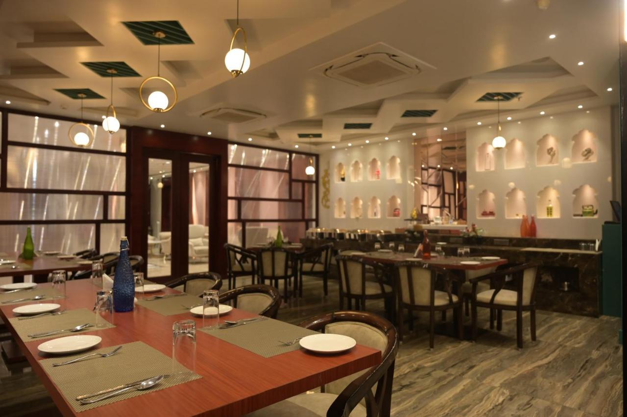 Magic Leaf Hotel Varanasi