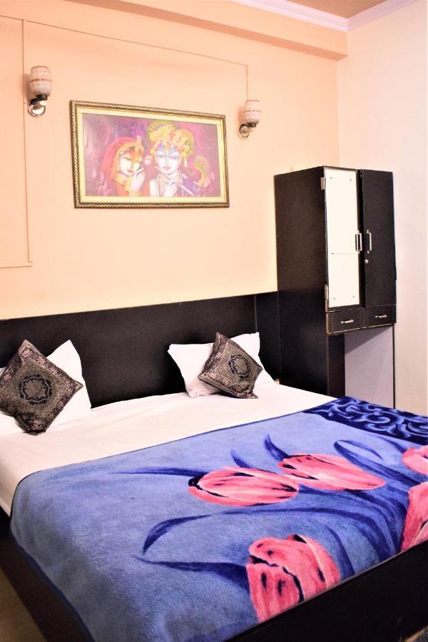 Ds Residency Varanasi-prime Location-parking Homestay Varanasi