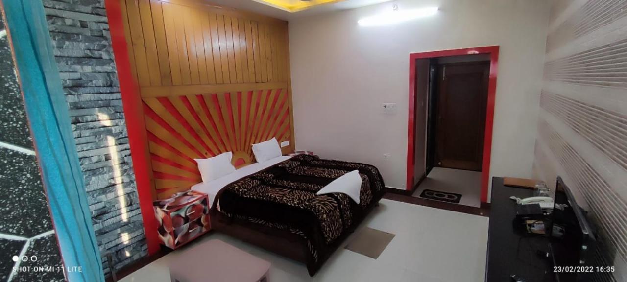 Royal Country Club 3* Varanasi