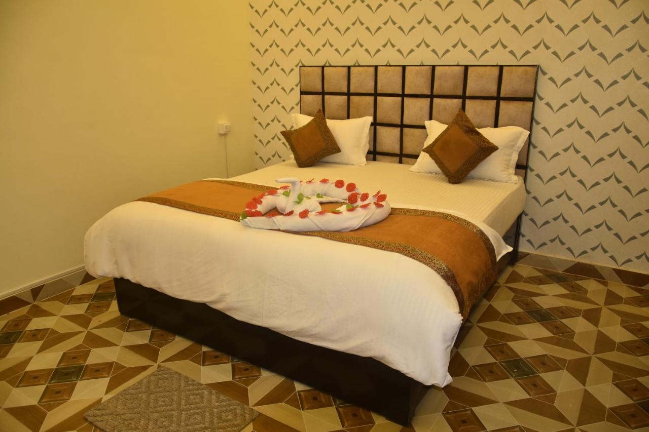 De Costa Palace Hotel Varanasi