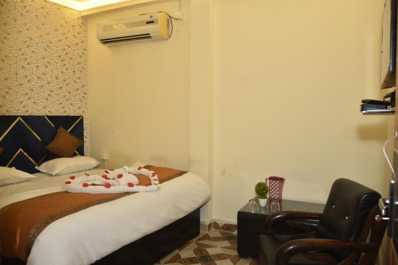 De Costa Palace Hotel Varanasi
