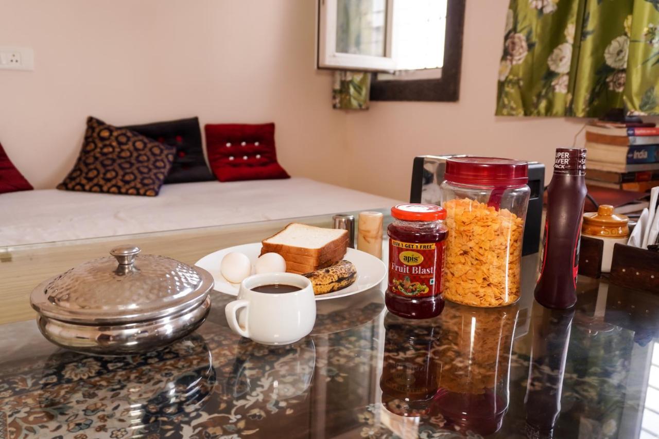 Kailasha - Lift,parking,kitchen And Modern Facilities * Varanasi