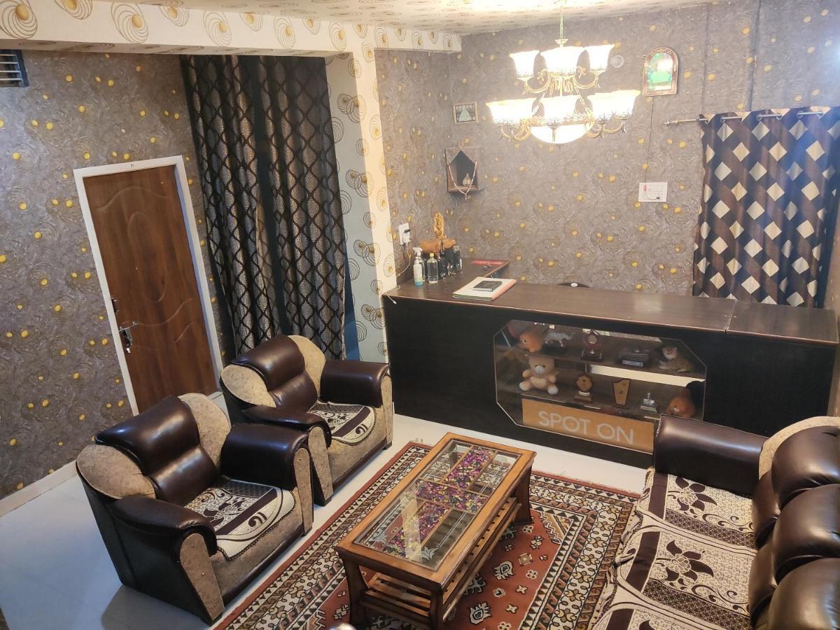 Homestay Kashi Nest Homestay *