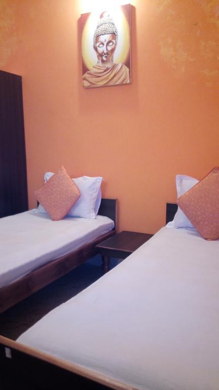 Guest house Aanvi Varanasi