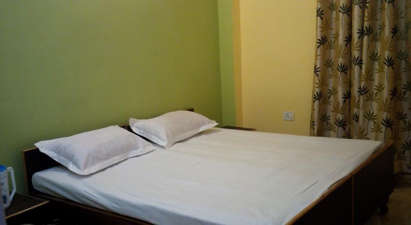Aanvi Guest house *