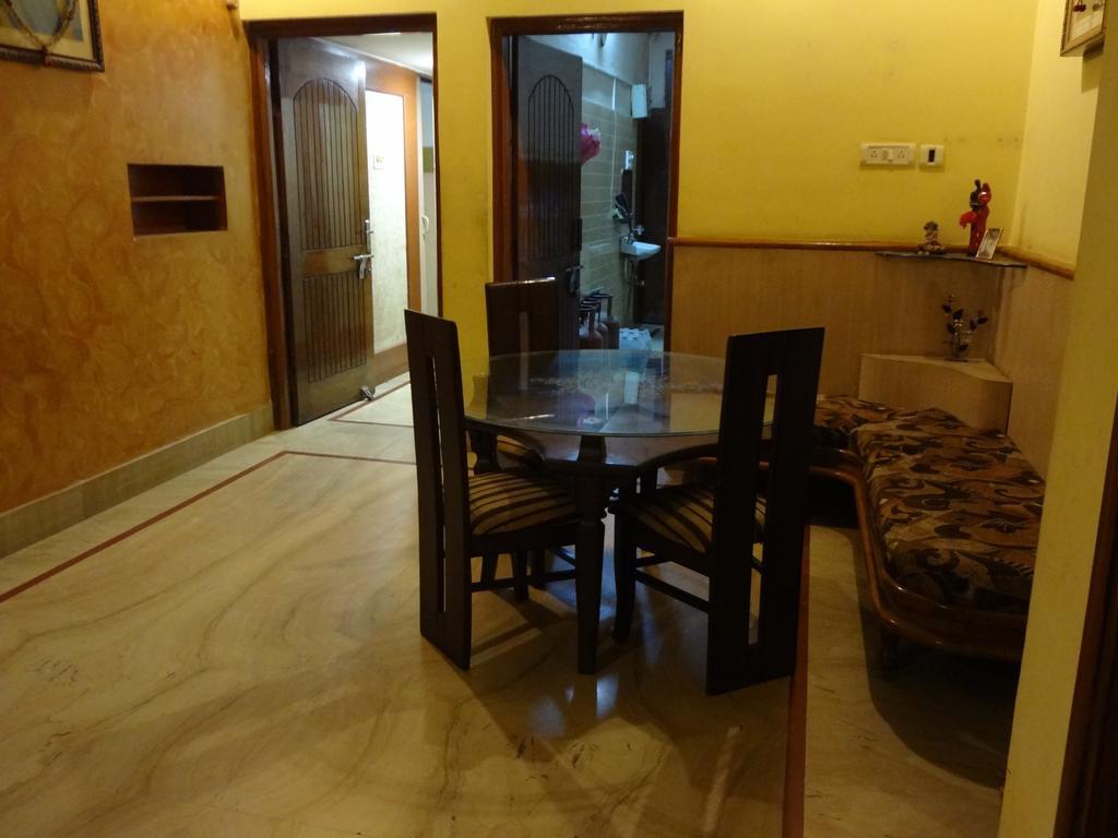 Hotel H.K.J International Guest house Varanasi