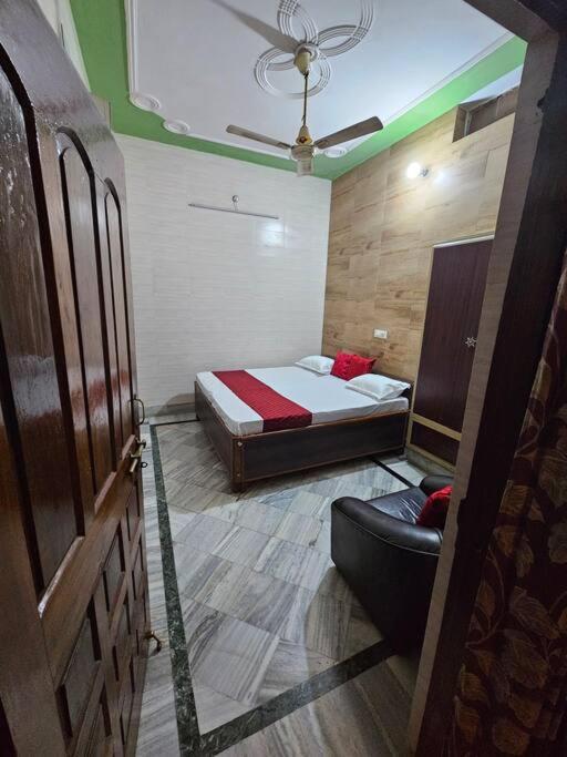 4bhk Shruti Holiday home Varanasi