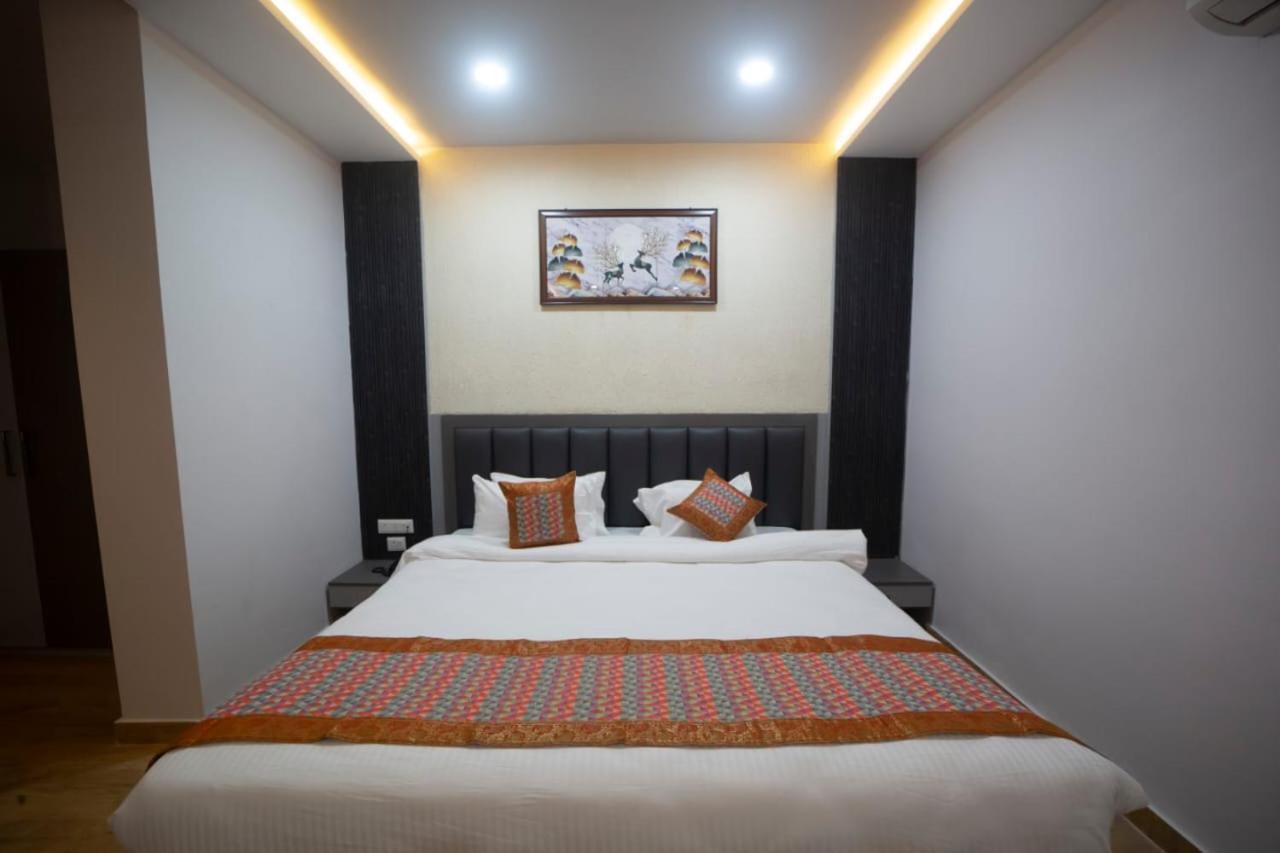 The Pearl Hotel Varanasi