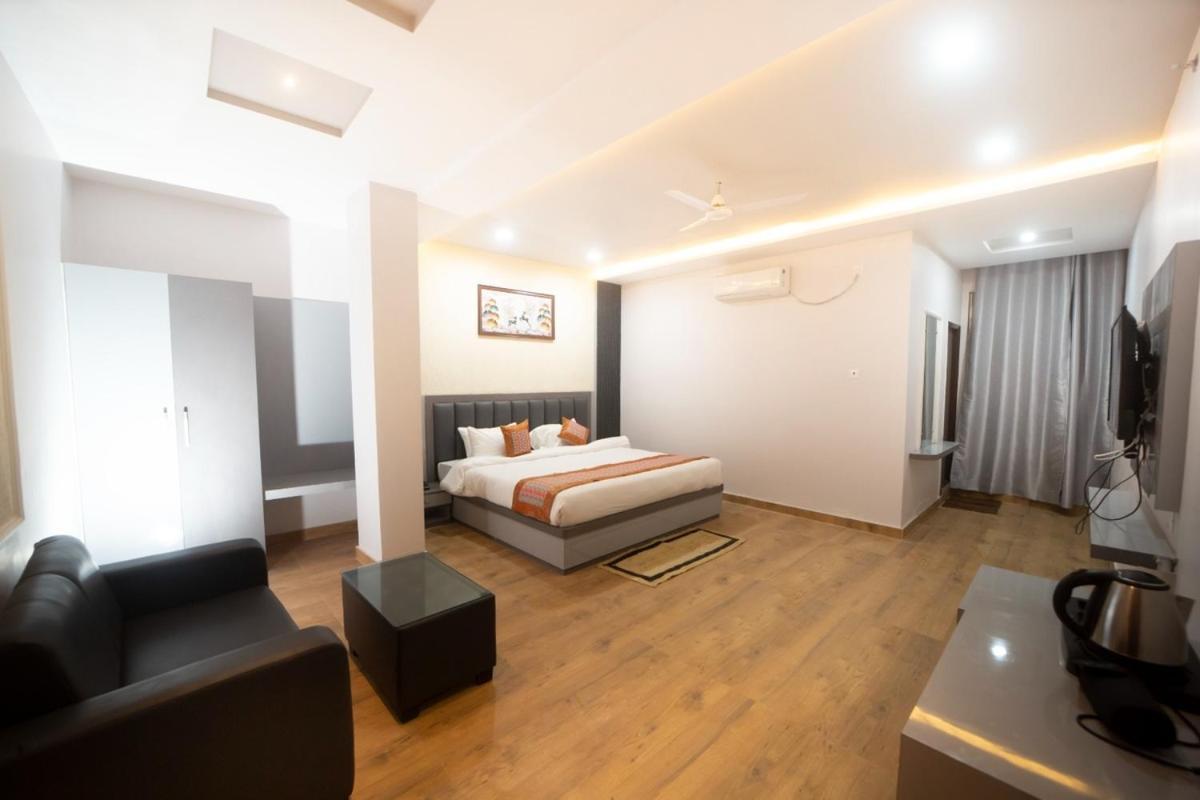 Hotel The Pearl 3*