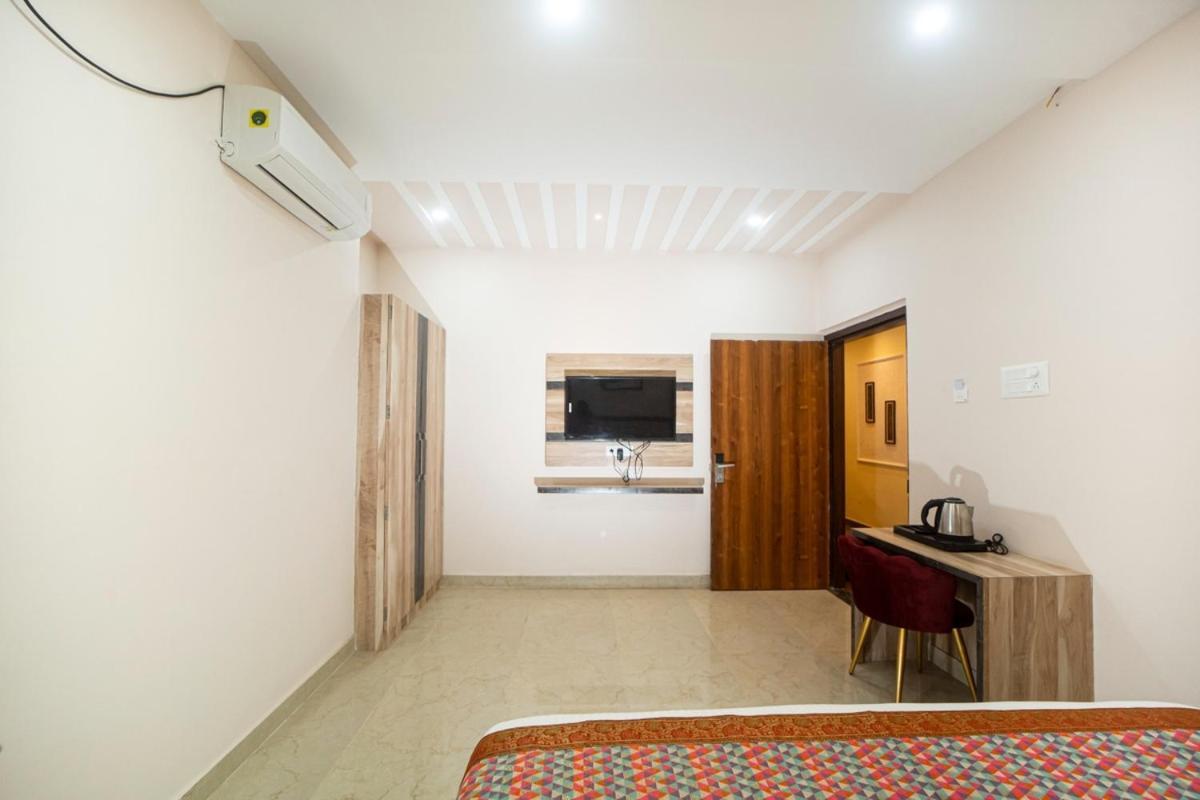 Hotel The Pearl 3*
