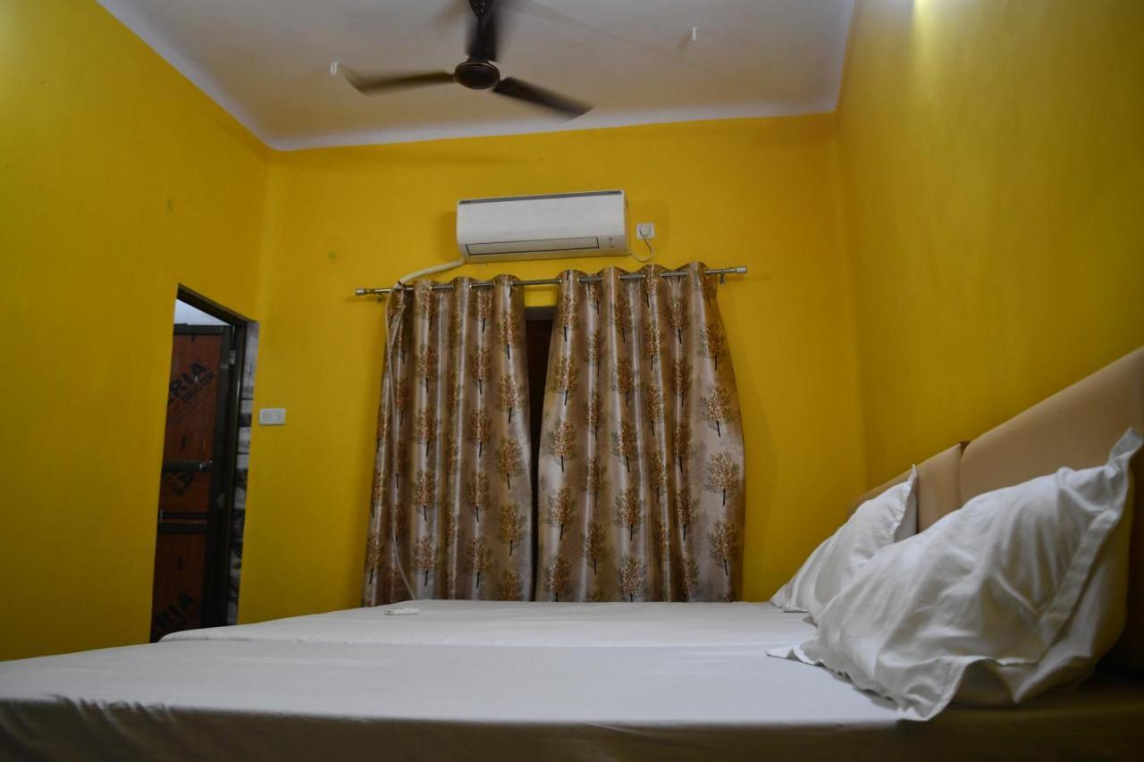 Shivohm Homestay 400 Mtrs From Kashi Vishwanath Temple *