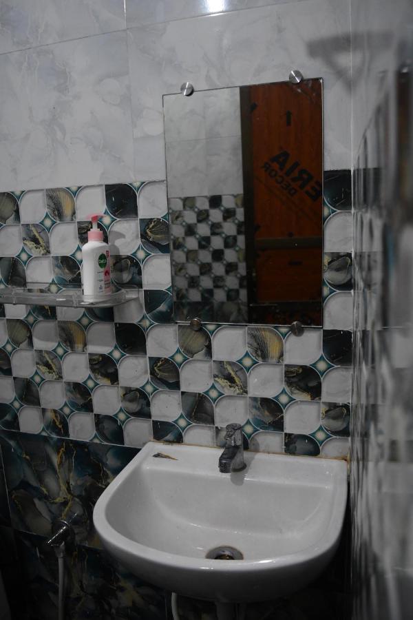 Shivohm Homestay 400 Mtrs From Kashi Vishwanath Temple