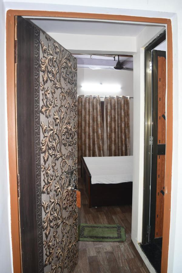 Shivohm Homestay 400 Mtrs From Kashi Vishwanath Temple Homestay
