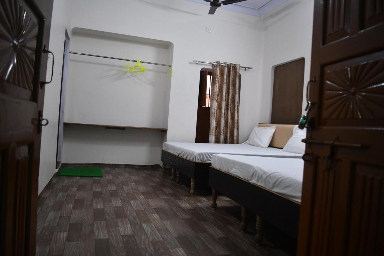 Homestay Shivohm Homestay 400 Mtrs From Kashi Vishwanath Temple *