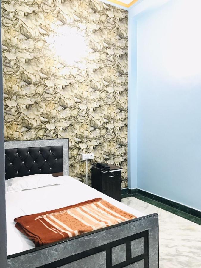 Shree Shyam Kunj Aparthotel